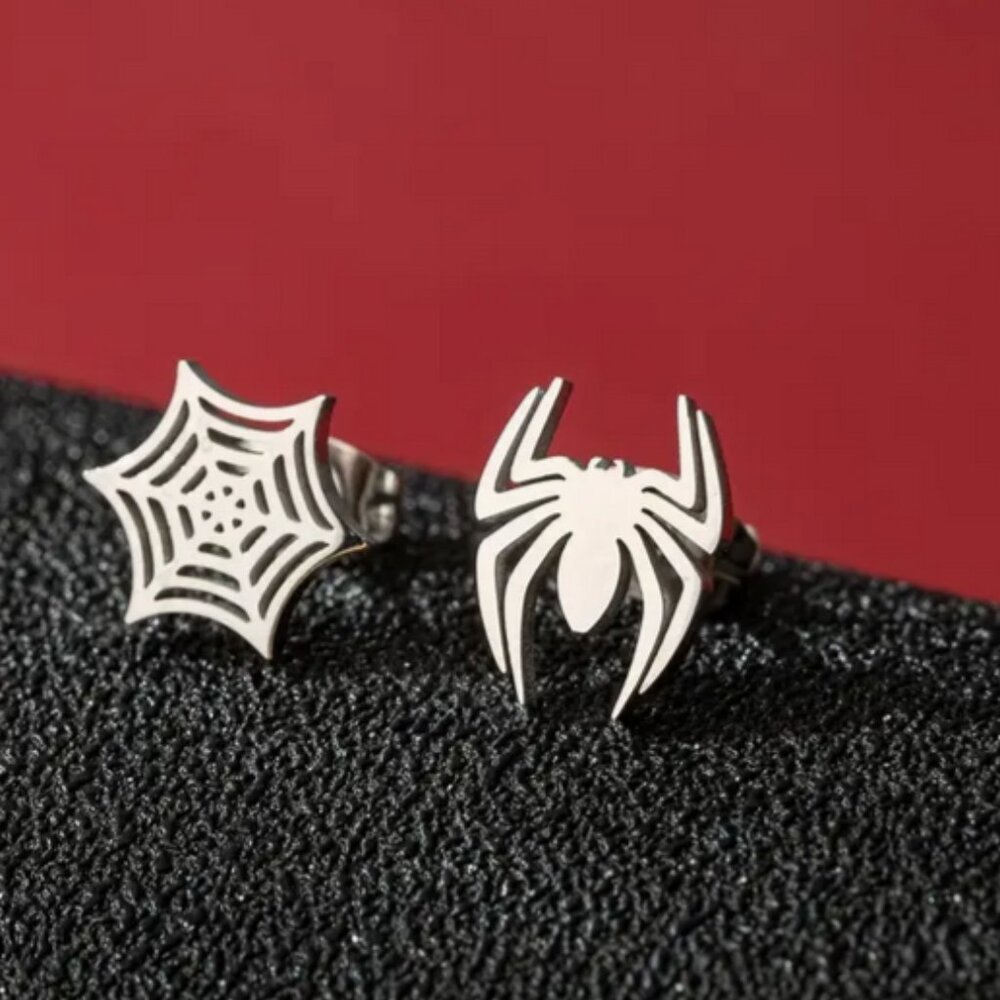 Spider Web Stainless Steal Stud Earrings NWT